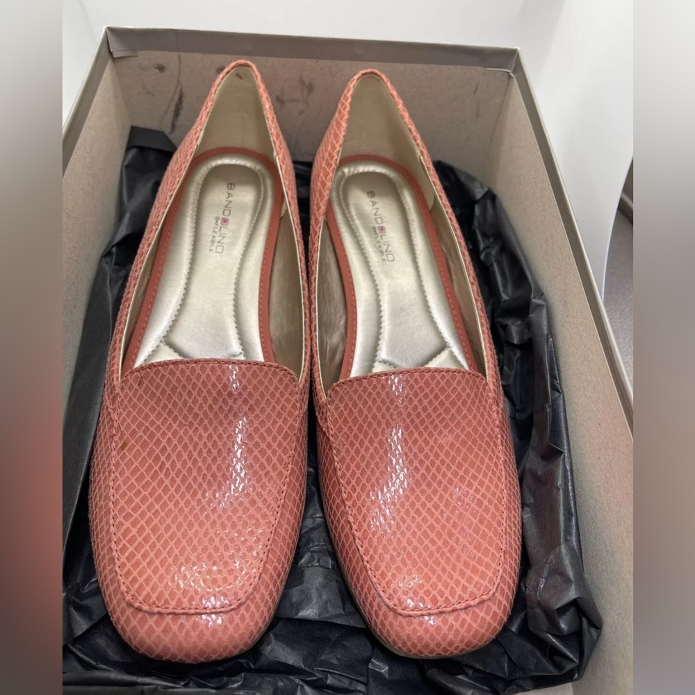 Bandolino/ Pink-Peach /size 9.5 / Leather Wedge Pump/Brand New, Never Used